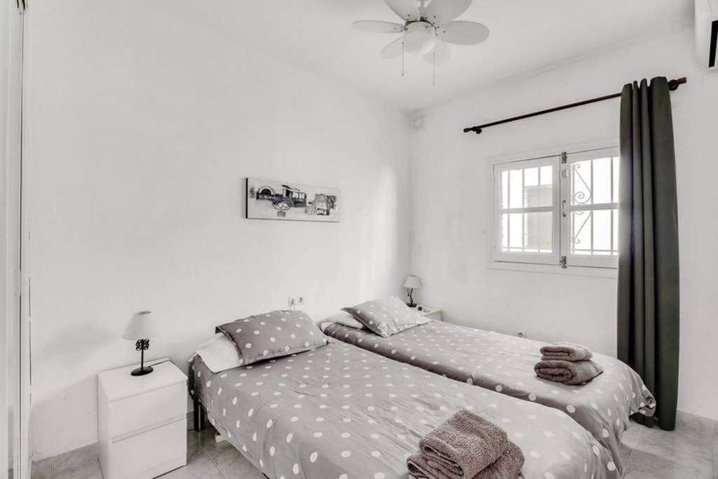 Capistrano Village, 1 Bedroom + Free Wi-Fi Nerja Exterior foto