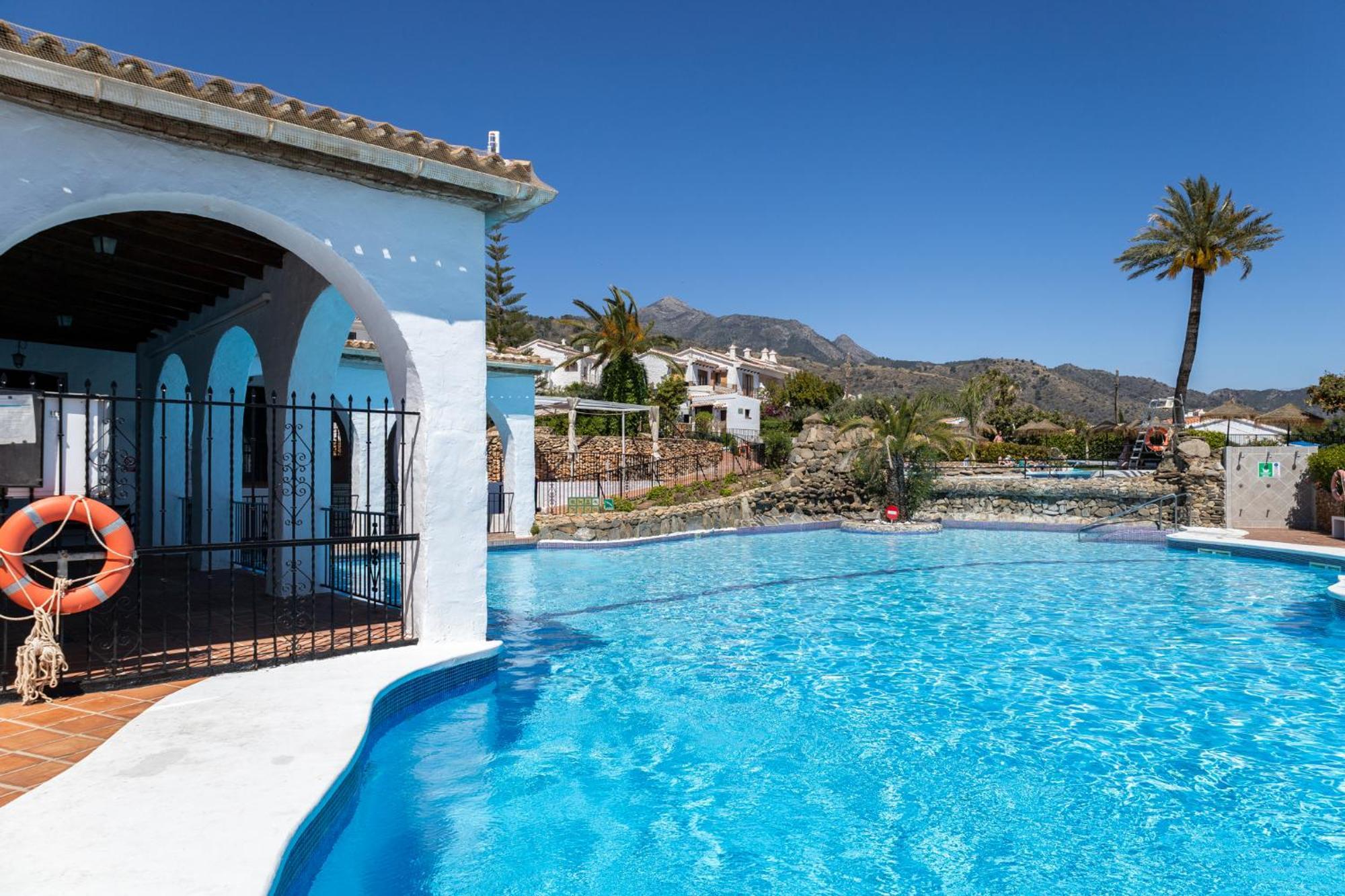 Capistrano Village, 1 Bedroom + Free Wi-Fi Nerja Exterior foto