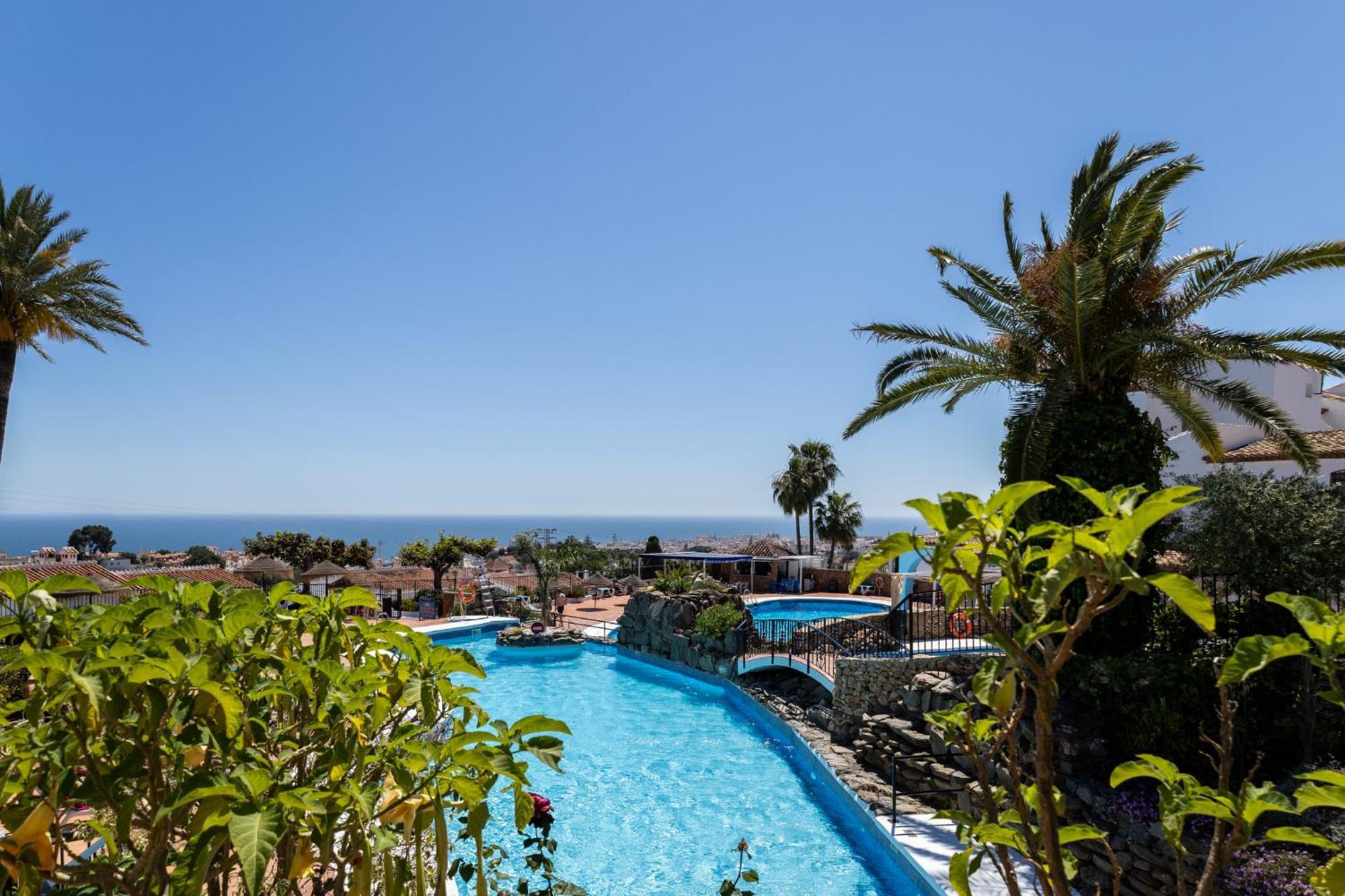Capistrano Village, 1 Bedroom + Free Wi-Fi Nerja Exterior foto
