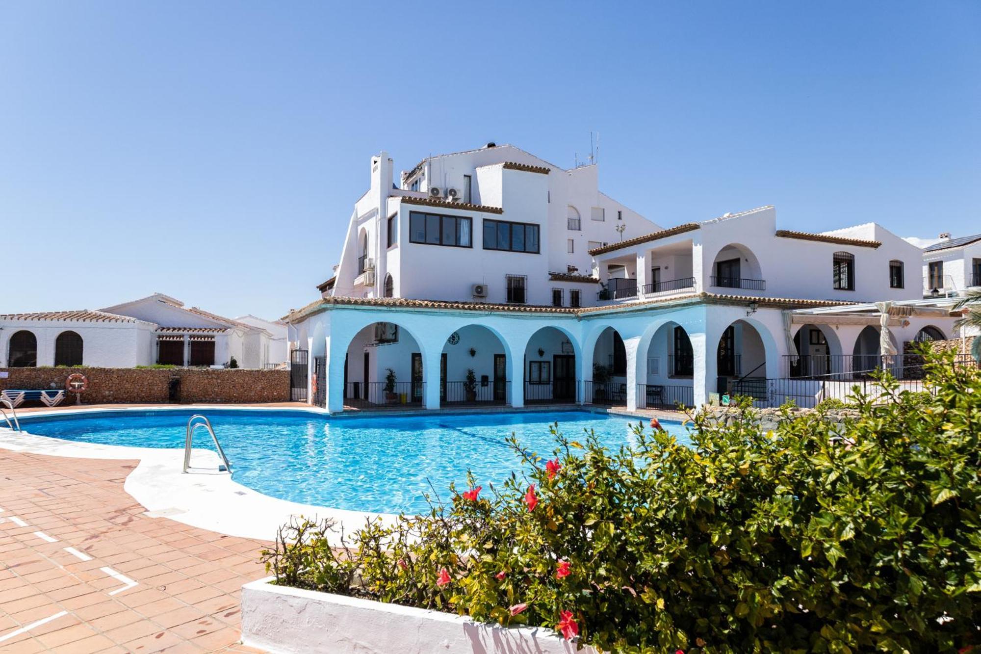 Capistrano Village, 1 Bedroom + Free Wi-Fi Nerja Exterior foto